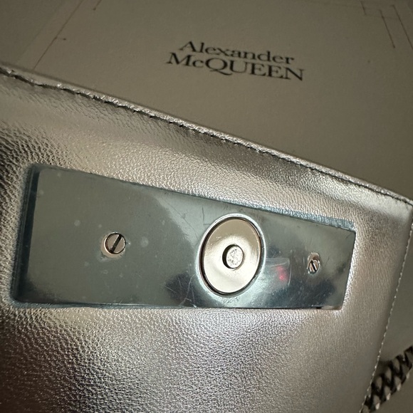 ALEXANDER MCQUEEN Skull Bag - Picture 8 of 15